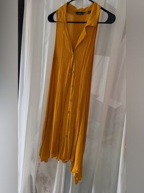 Mlle Gabrielle Mustard Textured V-Neck Blouse